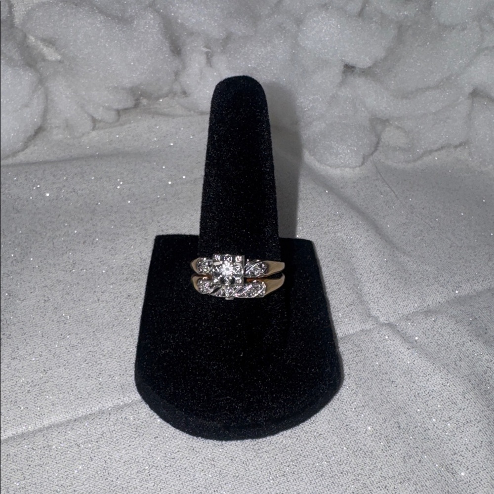 14k Women's Engagement/ Wedding Diamond Ring Set- Size 7